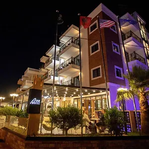 4* Hotell Area